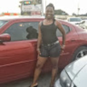 Meet your Posher, Latoya